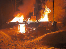 пожар в деревне Чижовка-1 - фото - 1