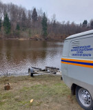 из водоема в д. Самуйлово Ярцевского района извлечено тело ранее утонувшего мужчины - фото - 1